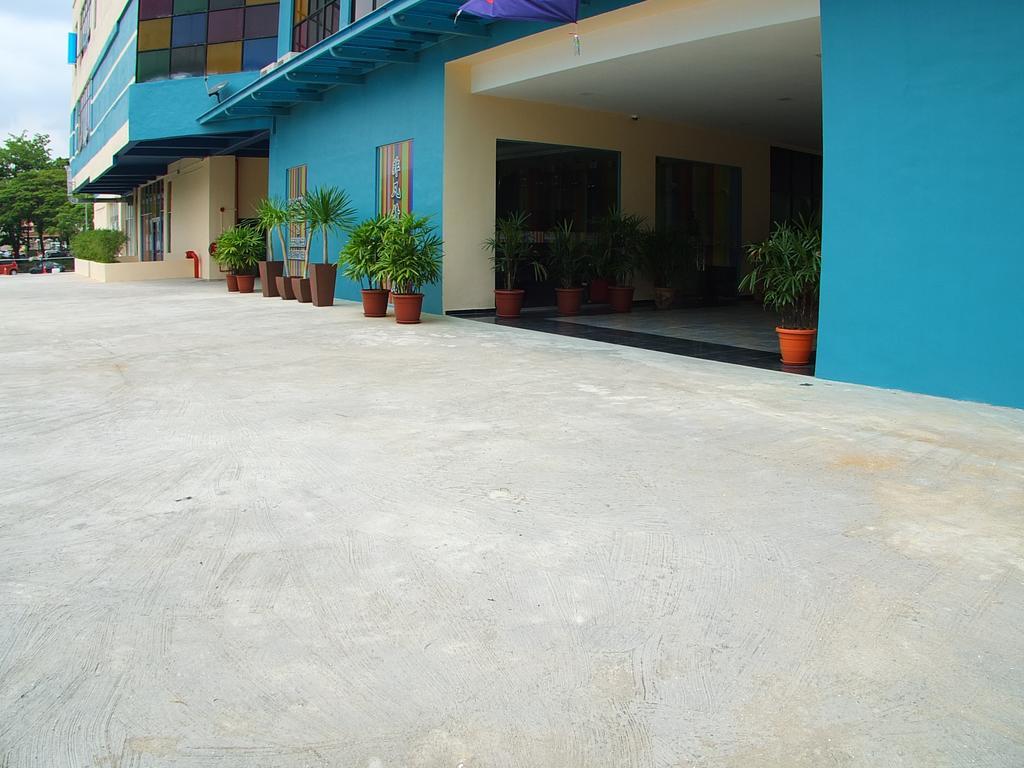 Baguss Hotel And Serviced Apartment Johor Bahru Ngoại thất bức ảnh