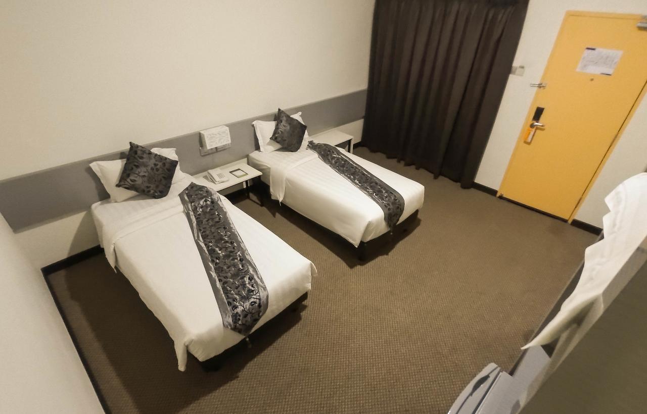 Baguss Hotel And Serviced Apartment Johor Bahru Ngoại thất bức ảnh