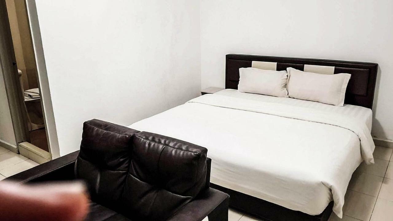 Baguss Hotel And Serviced Apartment Johor Bahru Ngoại thất bức ảnh